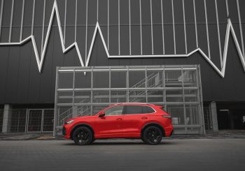 Volkswagen Tiguan R-Line 2025: тест-драйв нового поколения